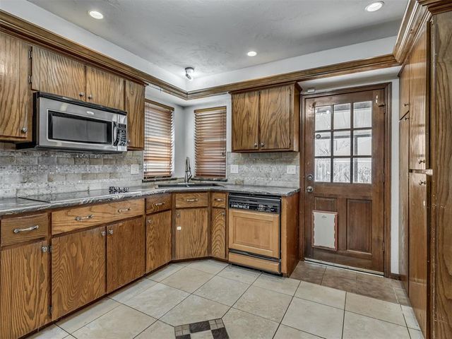 8909 Tracy Drive, Oklahoma City, OK 73132