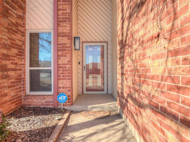 8909 Tracy Drive, Oklahoma City, OK 73132