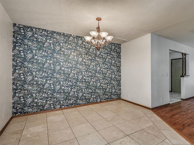 8909 Tracy Drive, Oklahoma City, OK 73132