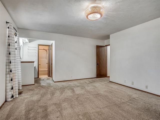8909 Tracy Drive, Oklahoma City, OK 73132