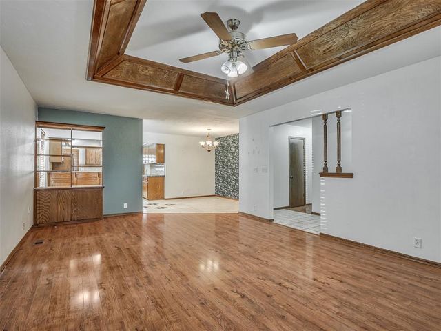 8909 Tracy Drive, Oklahoma City, OK 73132