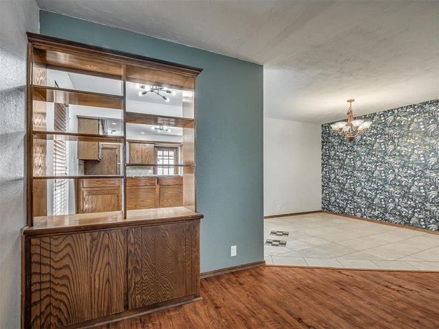 8909 Tracy Drive, Oklahoma City, OK 73132