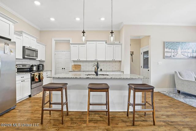 25 Island Oak, Hattiesburg, MS 39402