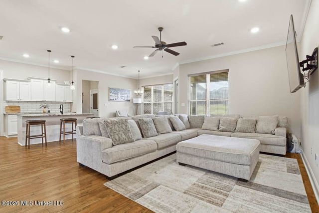 25 Island Oak, Hattiesburg, MS 39402
