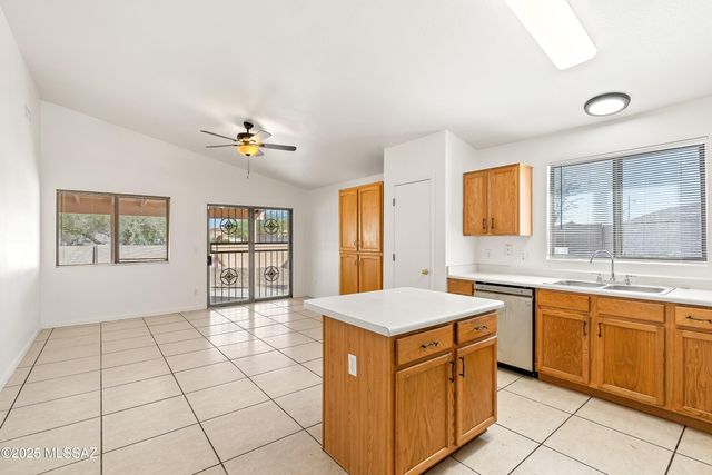 5121 S Lavender Mist Court, Tucson, AZ 85746
