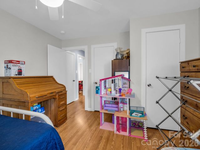 1086 Carters Ridge Road, Spruce Pine, NC 28777