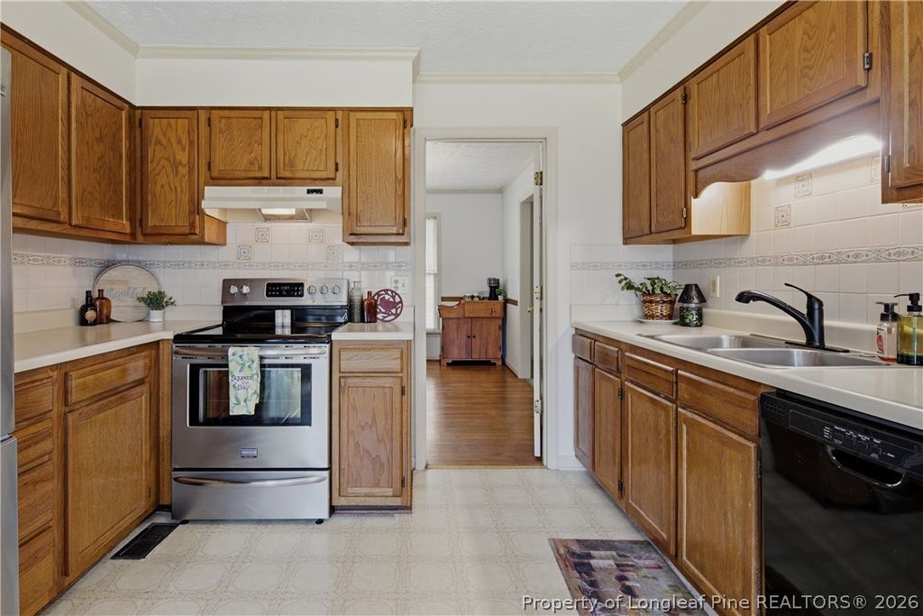 6859 Green Creek Road, Fayetteville, NC 28314 — photo 13