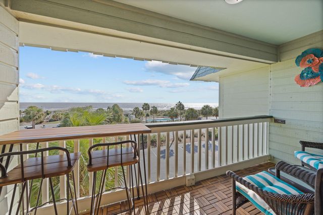 1300 Ocean Boulevard 321, Isle Of Palms, SC 29451