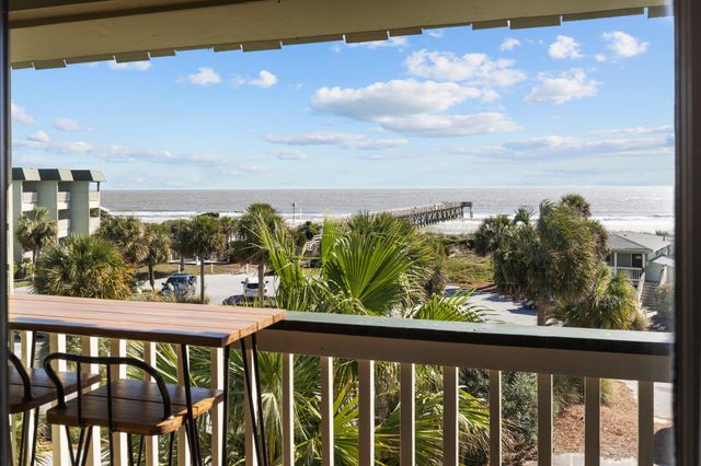 1300 Ocean Boulevard 321, Isle Of Palms, SC 29451