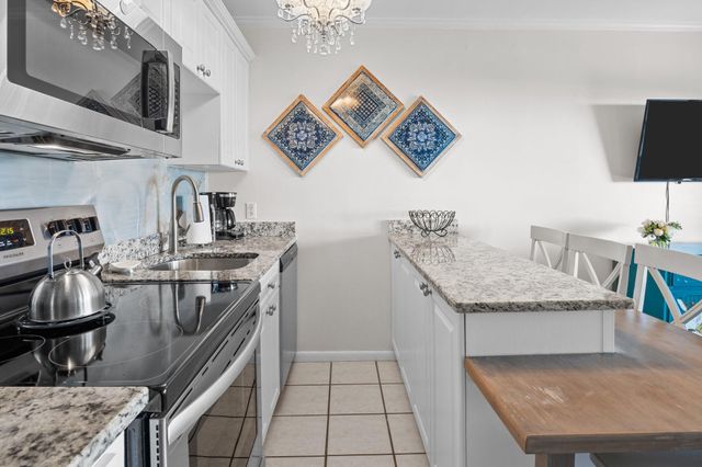 1300 Ocean Boulevard 321, Isle Of Palms, SC 29451