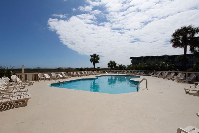1300 Ocean Boulevard 321, Isle Of Palms, SC 29451