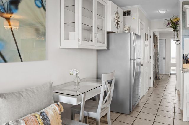 1300 Ocean Boulevard 321, Isle Of Palms, SC 29451