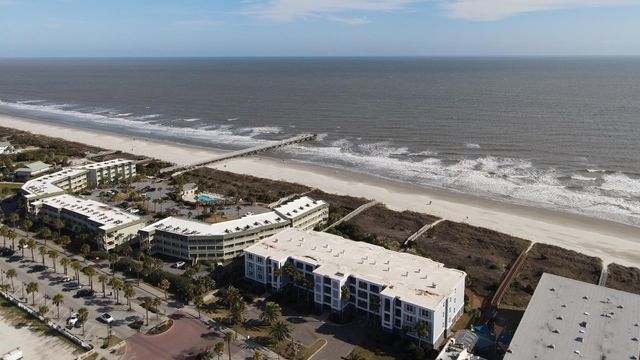 1300 Ocean Boulevard 321, Isle Of Palms, SC 29451