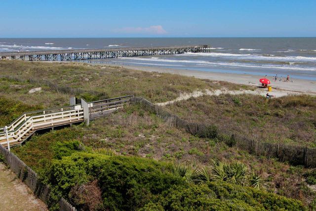 1300 Ocean Boulevard 321, Isle Of Palms, SC 29451