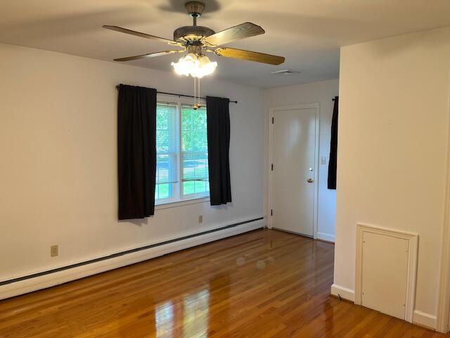 366 HOWARD DR, Salem, VA 24153