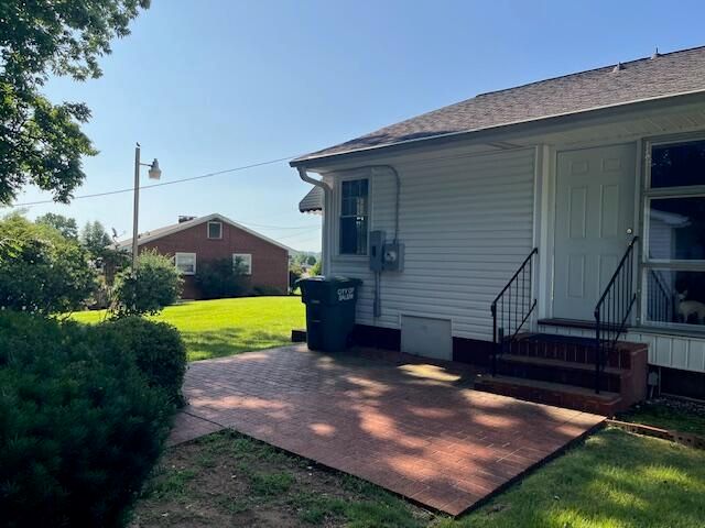 366 HOWARD DR, Salem, VA 24153