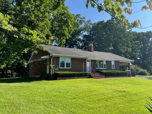 366 HOWARD DR, Salem, VA 24153