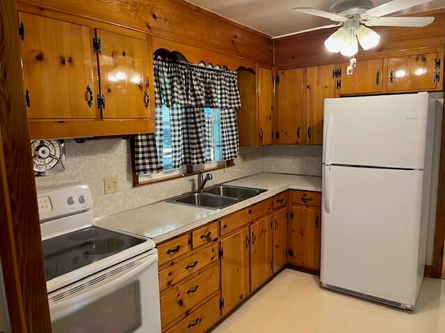 366 HOWARD DR, Salem, VA 24153