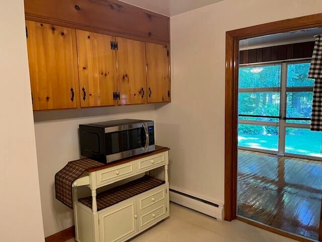 366 HOWARD DR, Salem, VA 24153