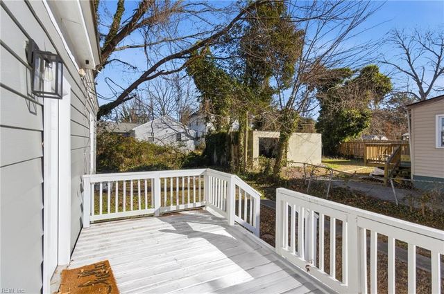 62 Buxton AVE, Newport News, VA 23607