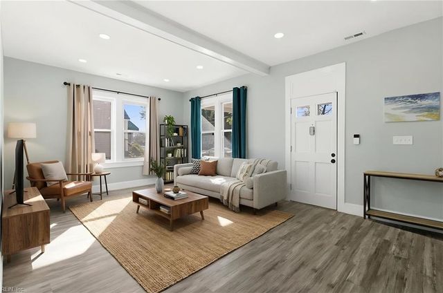 62 Buxton AVE, Newport News, VA 23607