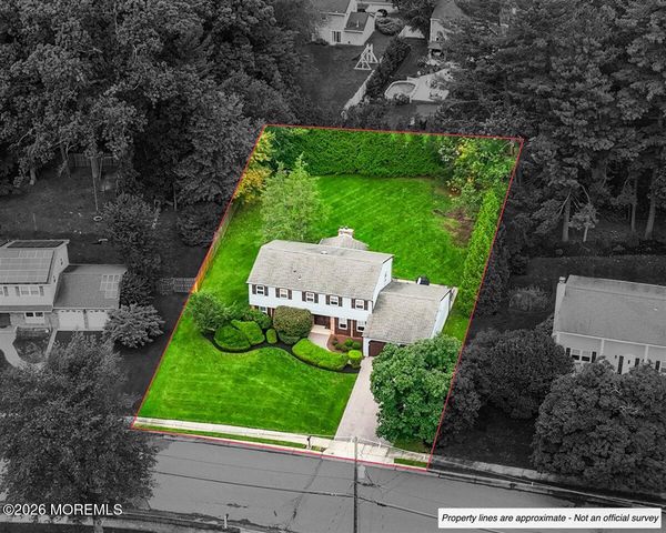 23 Regina Road, Morganville, NJ 07751