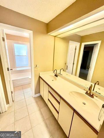 2253 Goodwood Boulevard SE, Smyrna, GA 30080