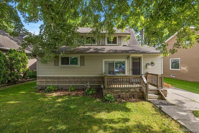 38292 Murdick Drive, New Baltimore, MI 48047