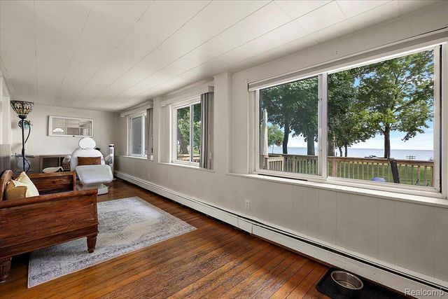 38292 Murdick Drive, New Baltimore, MI 48047