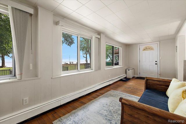 38292 Murdick Drive, New Baltimore, MI 48047