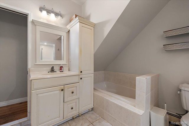 38292 Murdick Drive, New Baltimore, MI 48047