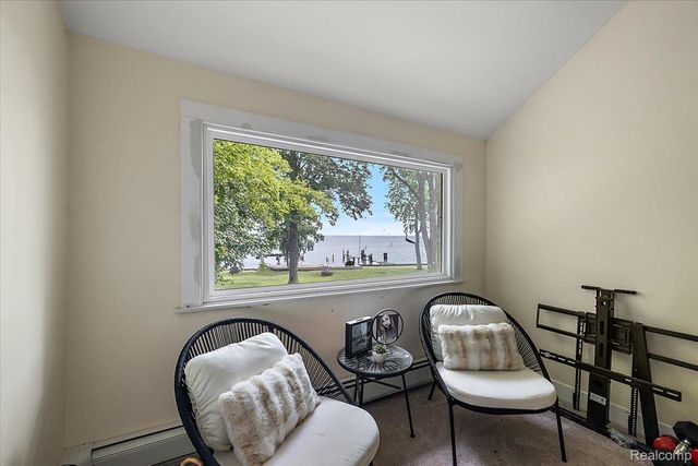 38292 Murdick Drive, New Baltimore, MI 48047