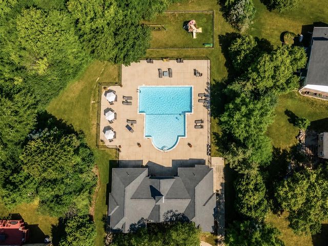 44046 Timberview Court, Belleville, MI 48111