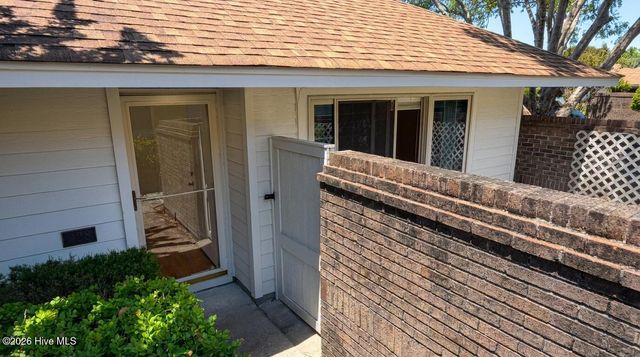 928 Summerlin Falls Court, Wilmington, NC 28412