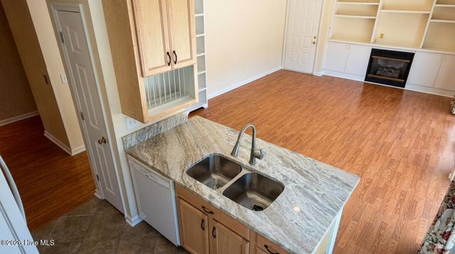 928 Summerlin Falls Court, Wilmington, NC 28412