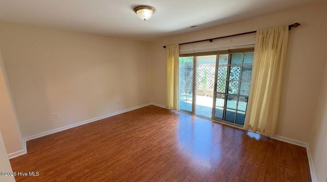928 Summerlin Falls Court, Wilmington, NC 28412