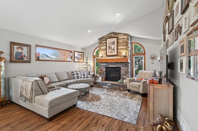 12806 Yellow Pine Street NW, Coon Rapids, MN 55448