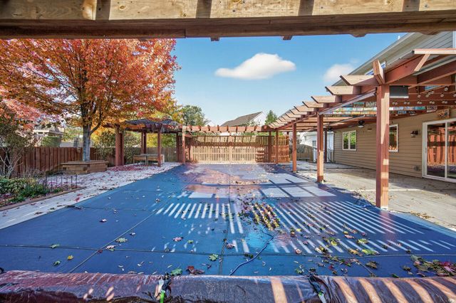 12806 Yellow Pine Street NW, Coon Rapids, MN 55448