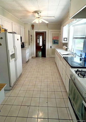 331 Chestnut Street, Wyandotte, MI 48192