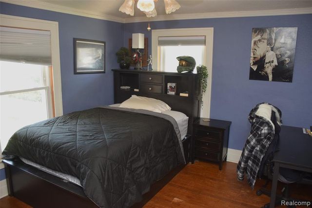 331 Chestnut Street, Wyandotte, MI 48192