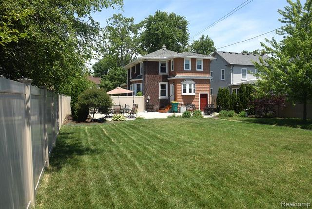 331 Chestnut Street, Wyandotte, MI 48192