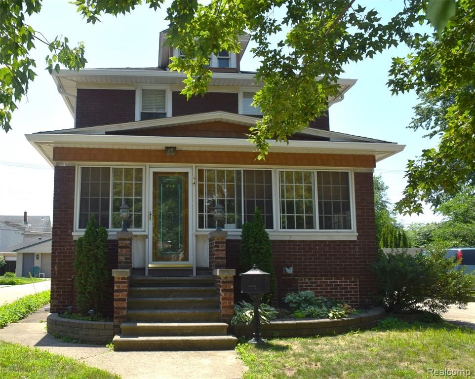 331 Chestnut Street, Wyandotte, MI 48192