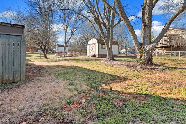 1923 E Valley Water Mill Road, Springfield, MO 65803