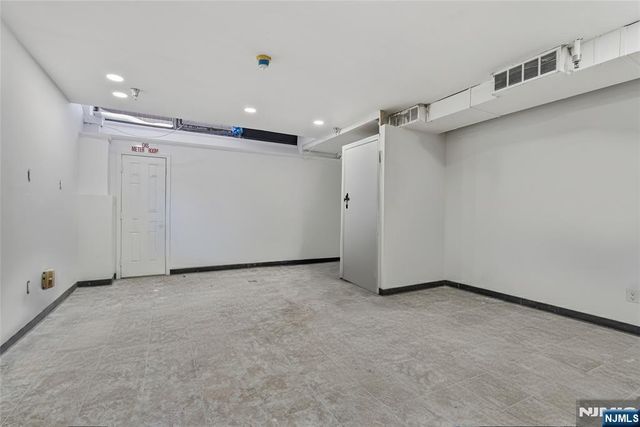 1 Ridgewood Avenue LL - 5, Ridgewood, NJ 07450