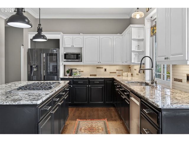 14302 Nw DUNBAR Ln, Portland, OR 97231