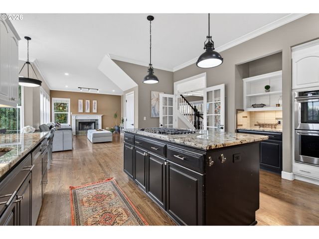 14302 Nw DUNBAR Ln, Portland, OR 97231