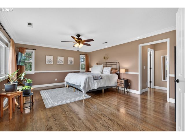 14302 Nw DUNBAR Ln, Portland, OR 97231