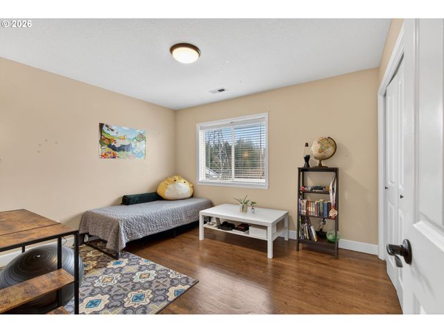 14302 Nw DUNBAR Ln, Portland, OR 97231