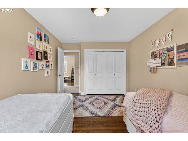 14302 Nw DUNBAR Ln, Portland, OR 97231