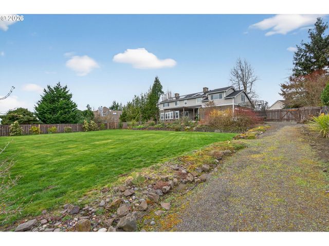 14302 Nw DUNBAR Ln, Portland, OR 97231